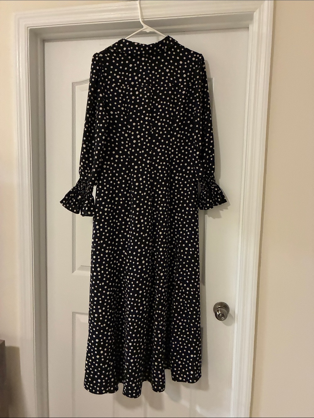 CHICO'S Polka Dot Shirtdress | Smocked Ruffle Cuffs & Long Sleeve | Black/White - Picture 7 of 7